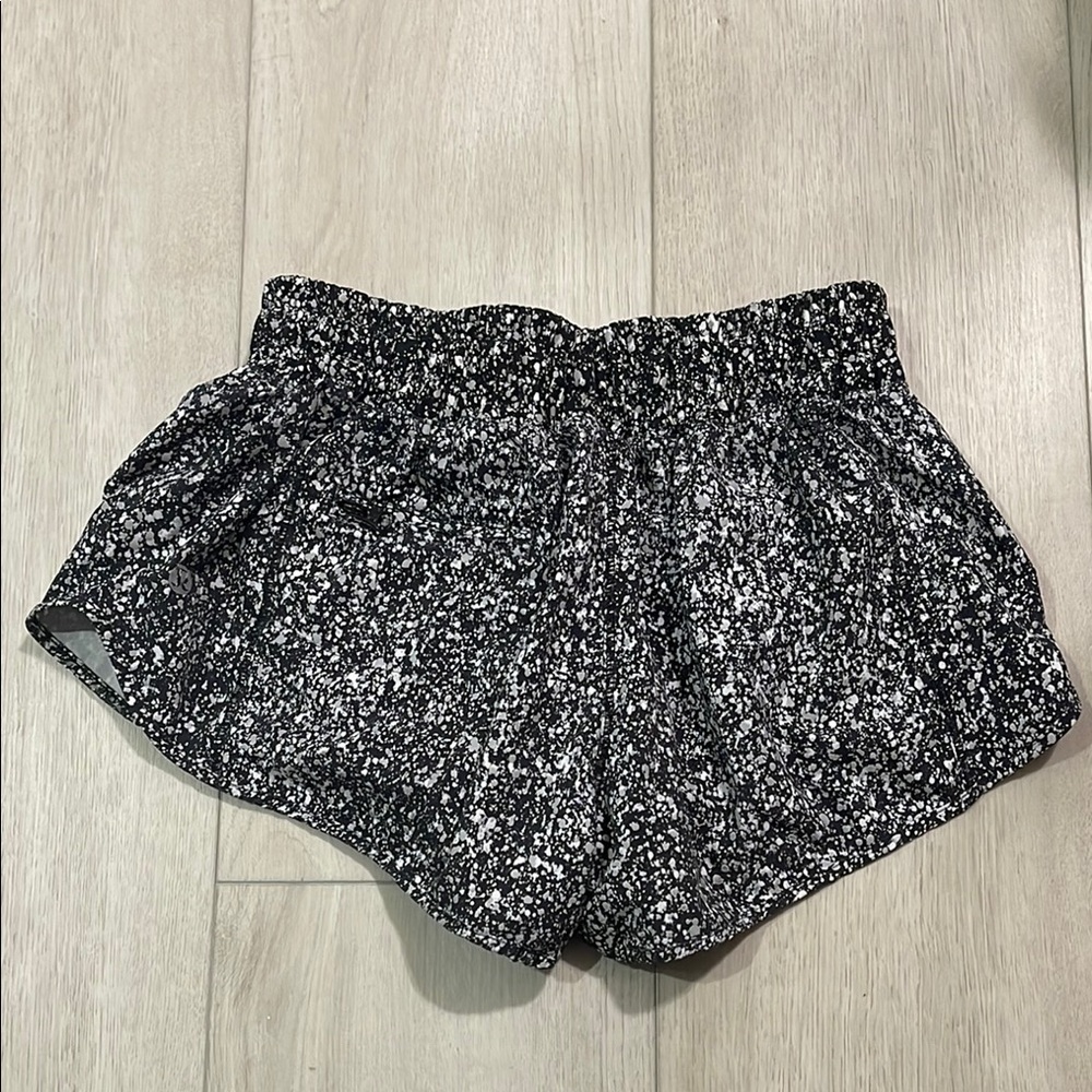 Lululemon Hotty hot shorts